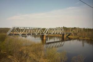 Мост через реку на юге Карелии