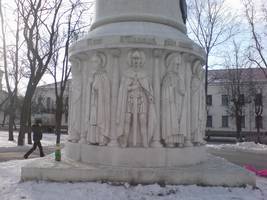 Памятник Ольге